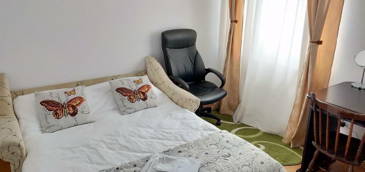D&D Vila Villa Iasi Esterno foto