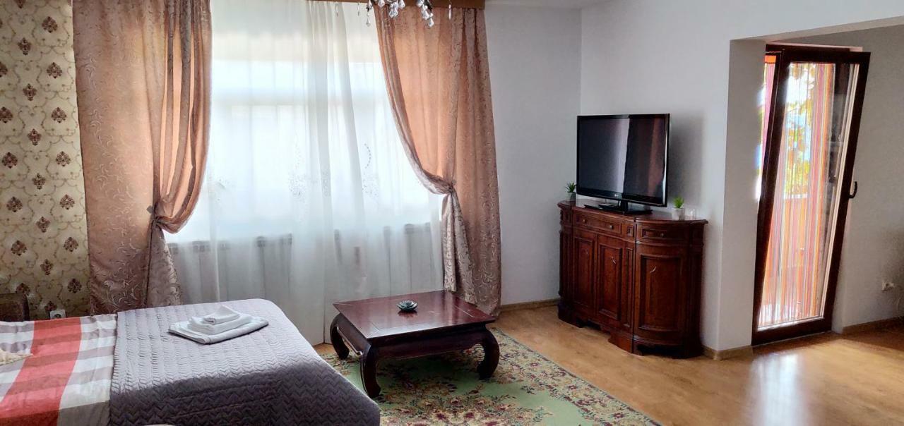 D&D Vila Villa Iasi Esterno foto